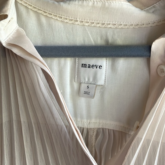 Anthropologie Cream Blouse - Picture 3 of 7